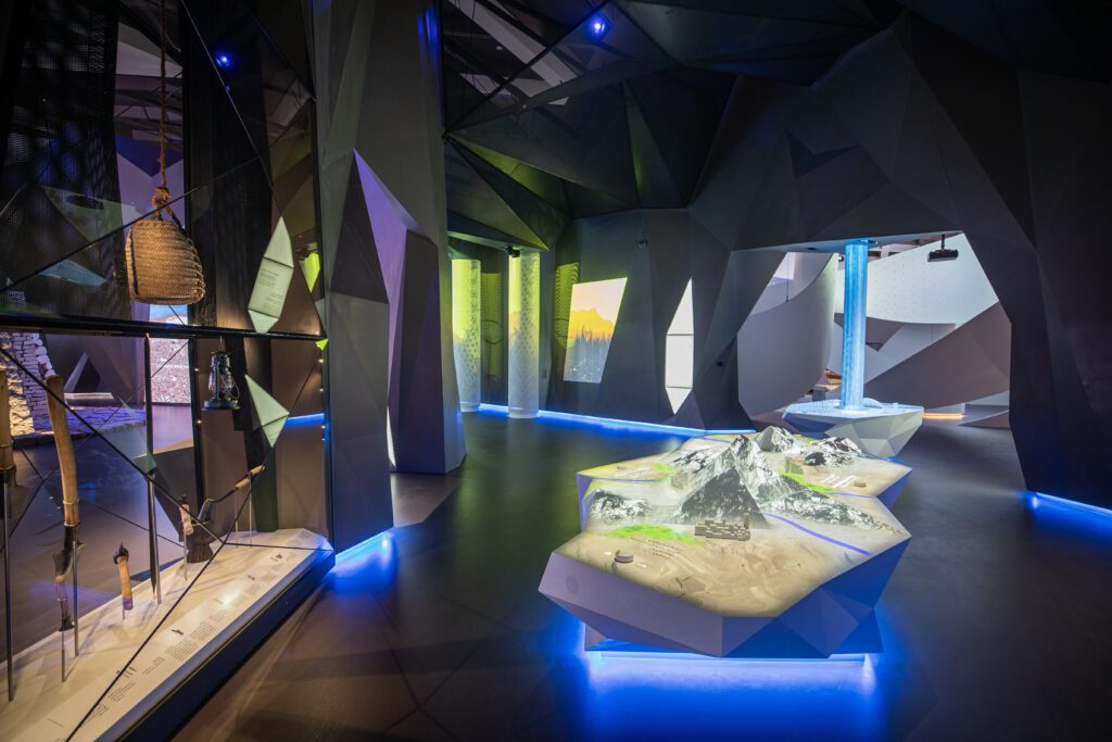 DHA Designs Illuminates The Oman Across Ages Museum